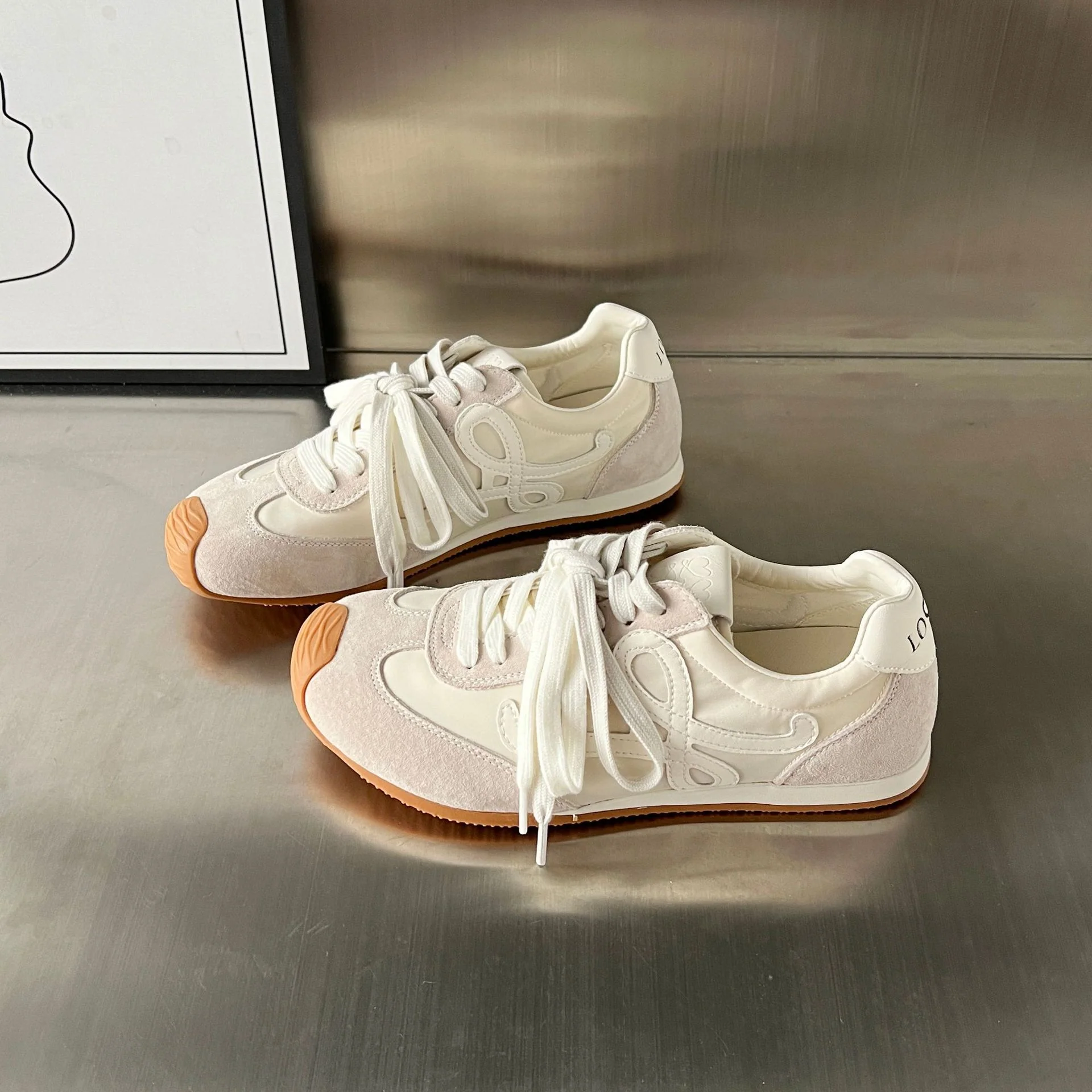 Damen Sportliche Sneakers mit hochwertigem Wildleder und atmungsaktivem Obermaterial Heidi Mode - Image 9