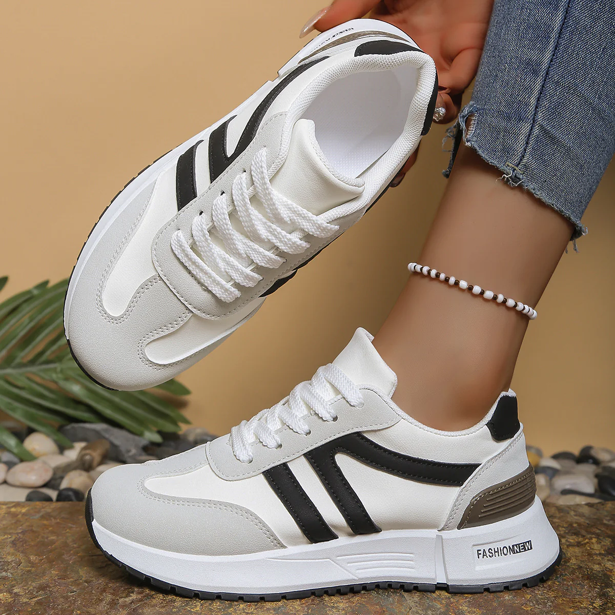 Damen Sportliche Sneakers mit innovativem Design und flexiblem Sohlenprofil Heidi Mode - Image 3