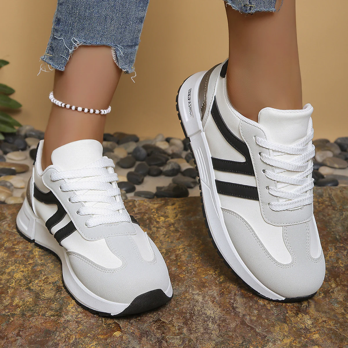 Damen Sportliche Sneakers mit innovativem Design und flexiblem Sohlenprofil Heidi Mode - Image 4