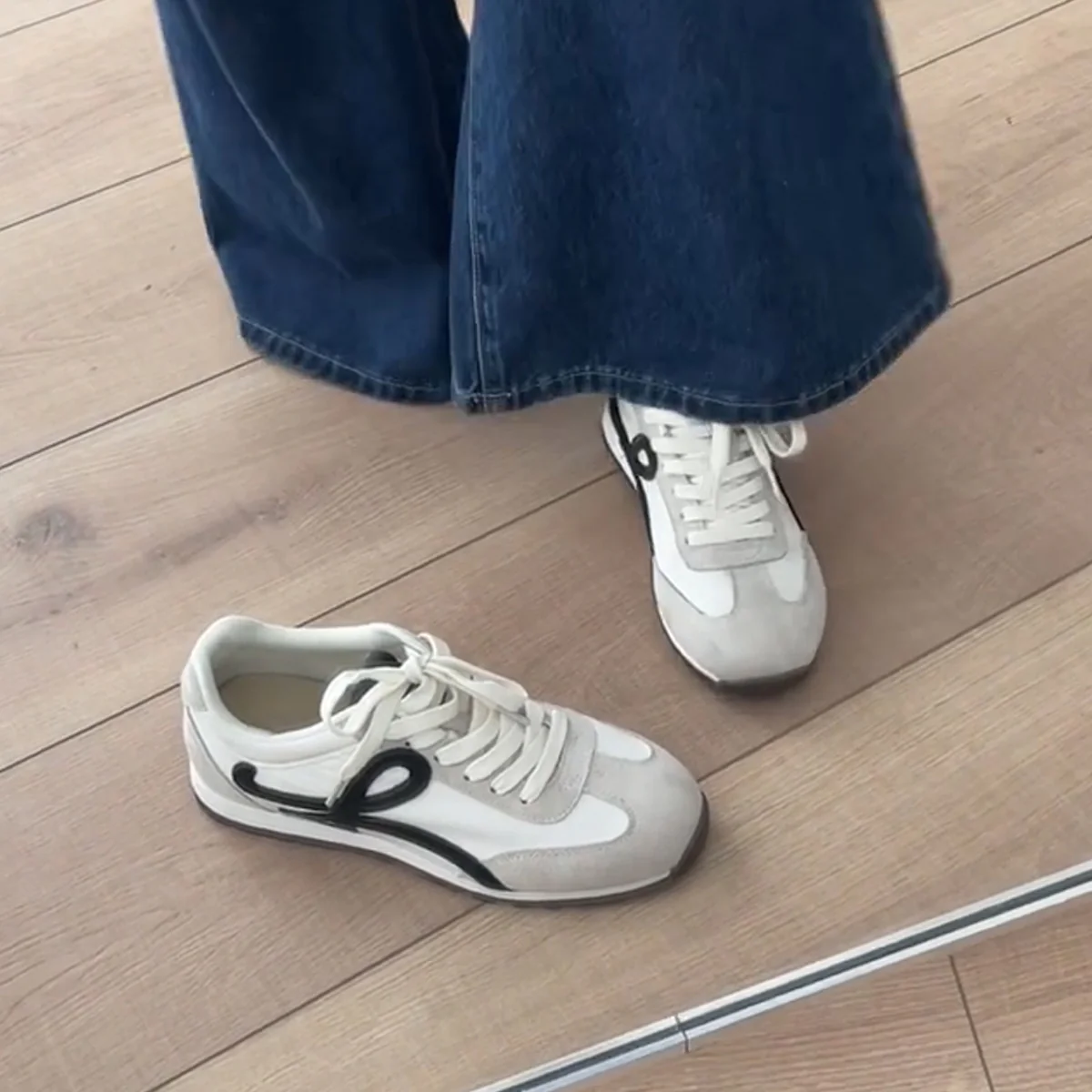 Damen sportliche Sneakers mit innovativem Design und hervorragender Dämpfung Heidi Mode - Image 2