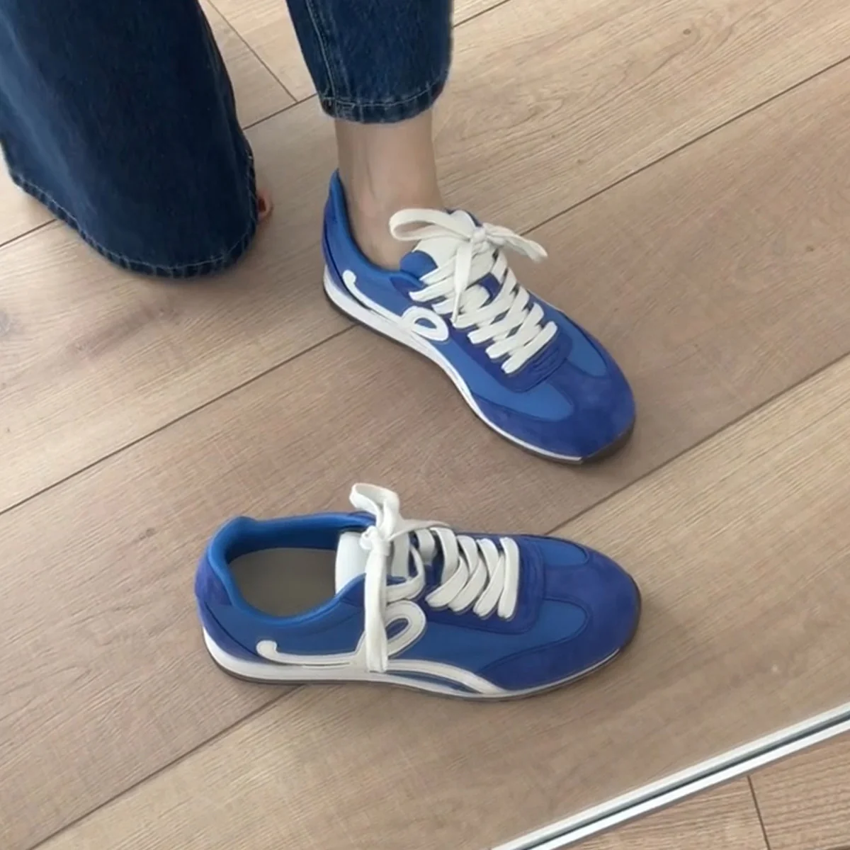 Damen sportliche Sneakers mit innovativem Design und hervorragender Dämpfung Heidi Mode - Image 4