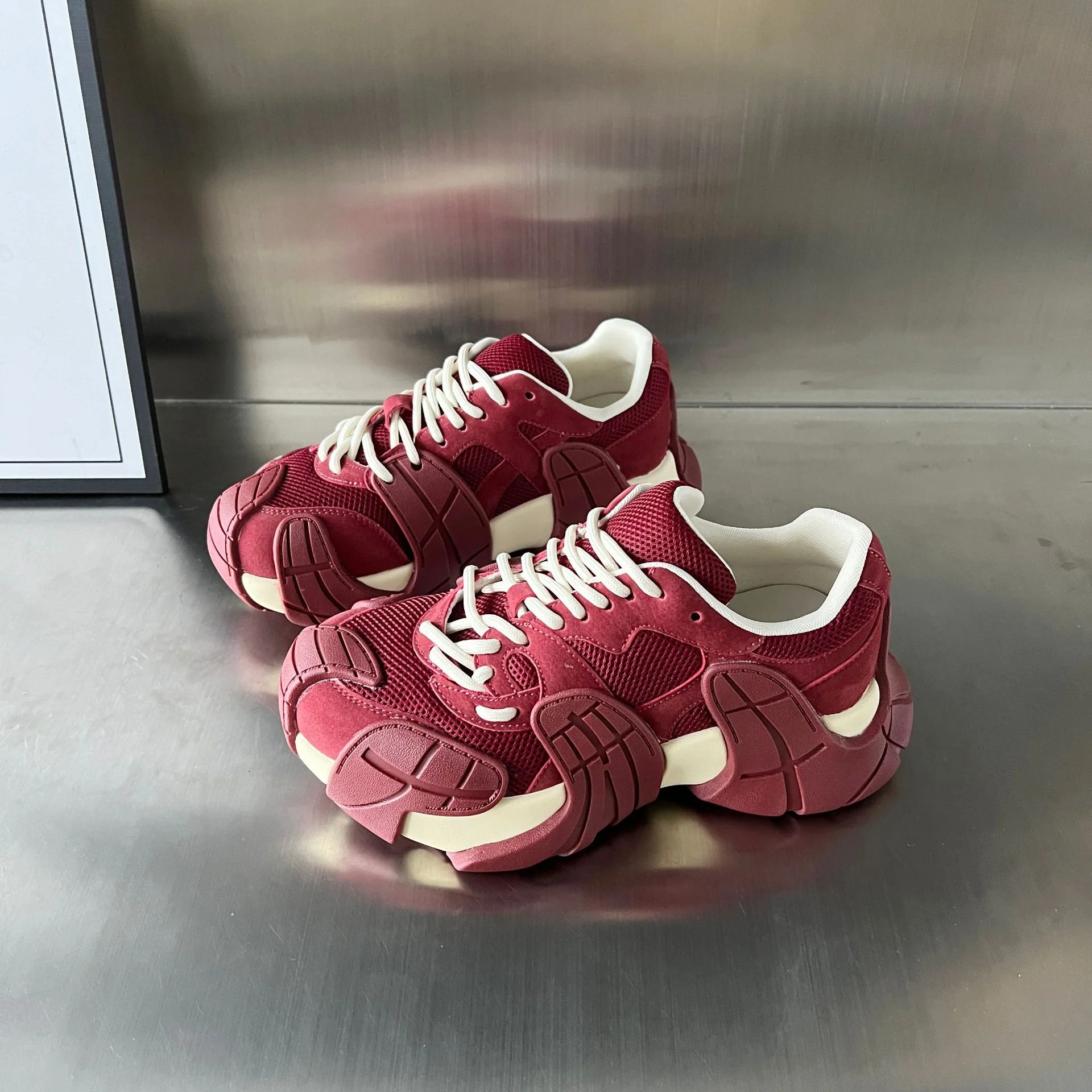 Damen Sportliche Sneakers mit innovativem Design und luxuriösem Komfort Heidi Mode - Image 2