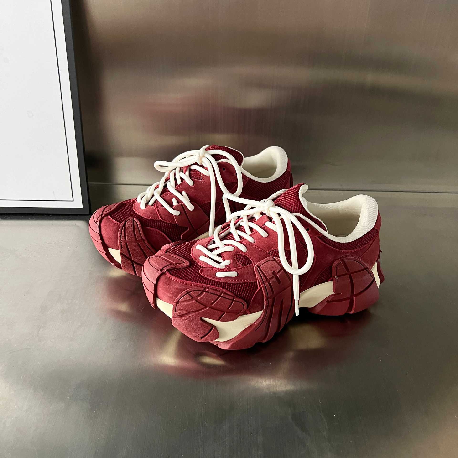 Damen Sportliche Sneakers mit innovativem Design und rutschfester Sohle Heidi Mode - Image 3