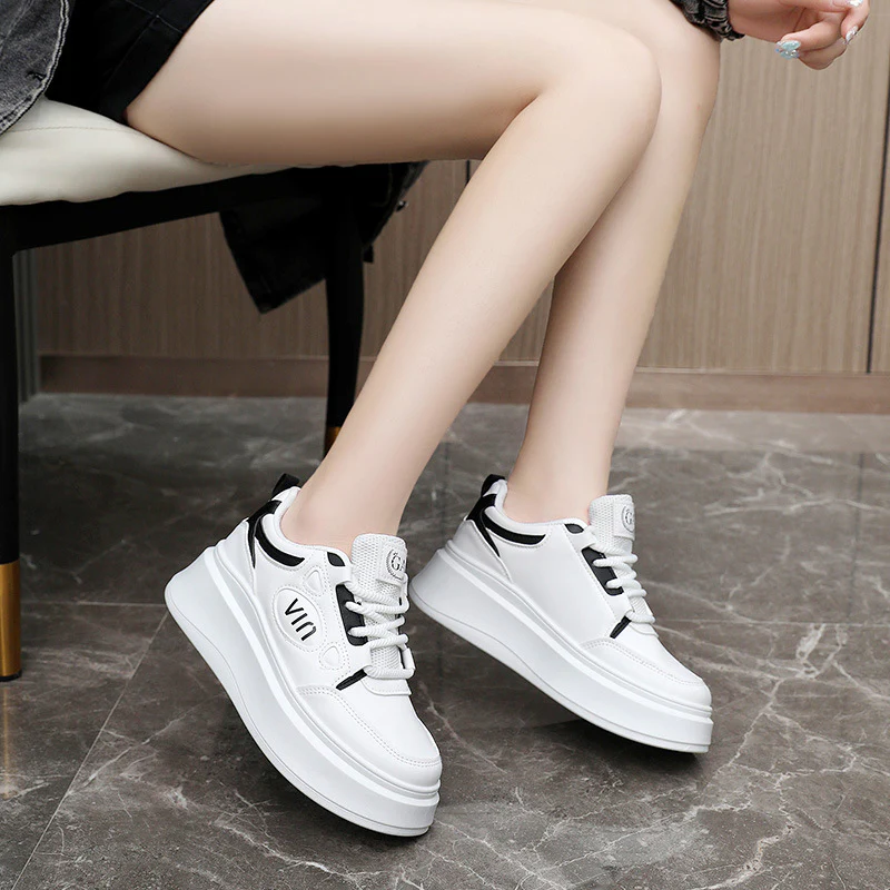 Damen Sportliche Sneakers mit innovativer Plateau-Sohle und modischem Design Heidi Mode - Image 3