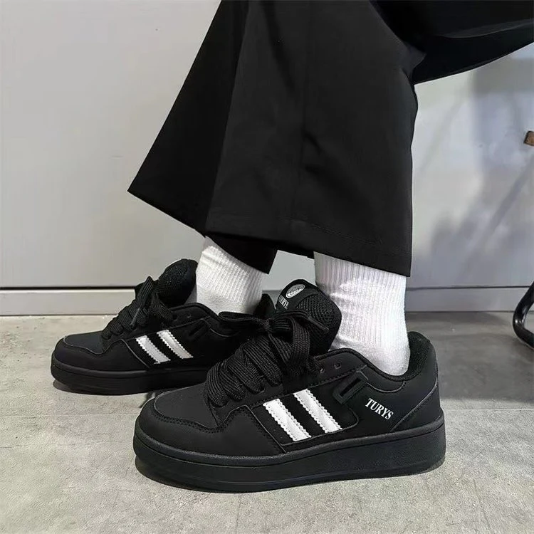 Damen Sportliche Sneakers mit klassischem Design und dämpfender Sohle Heidi Mode - Image 4