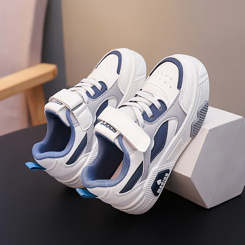 Damen sportliche Sneakers mit Klettverschluss und gepolsterter Innensohle Heidi Mode - Image 3