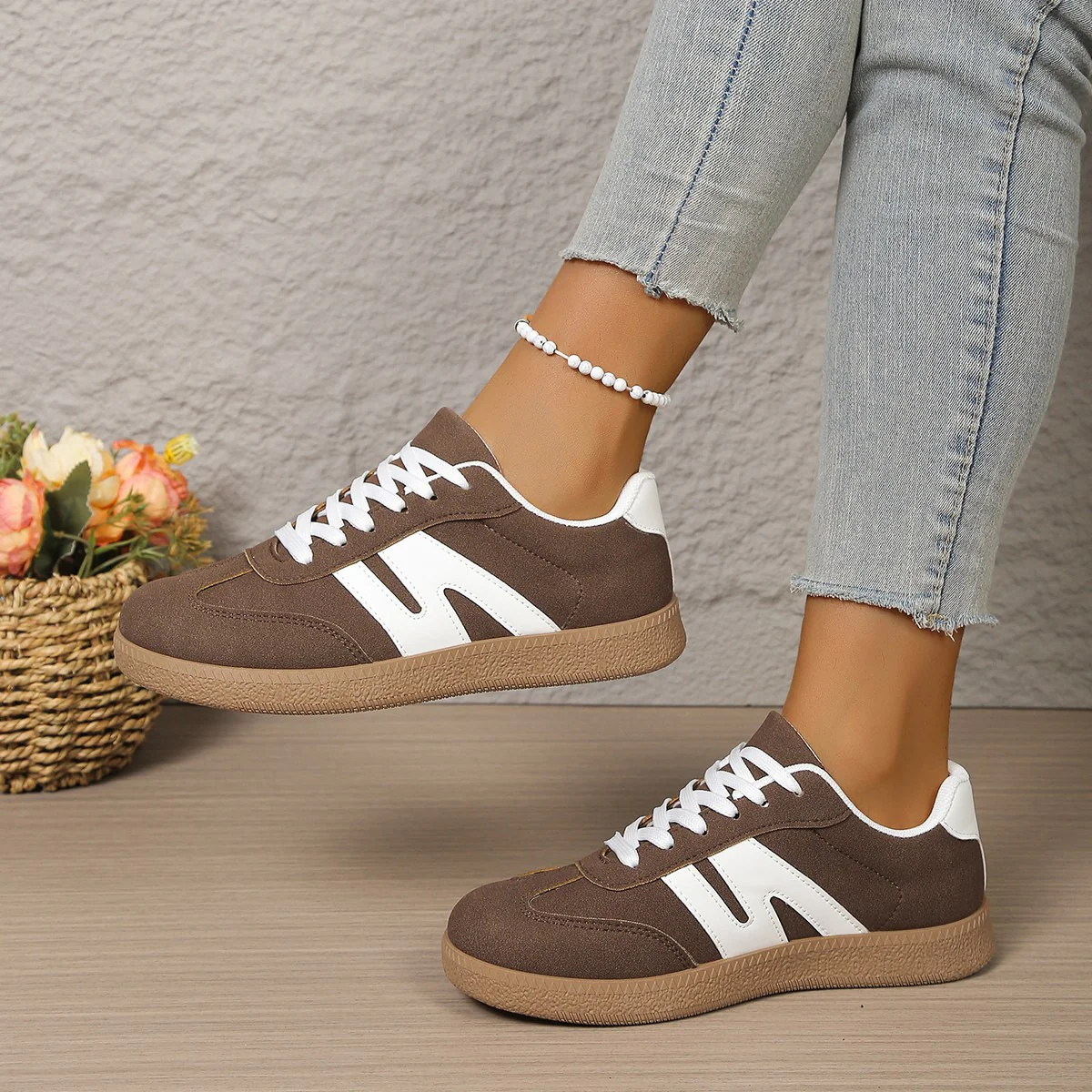 Damen Sportliche Sneakers mit komfortablem Dämpfungssystem und stylischem Design Heidi Mode - Image 7