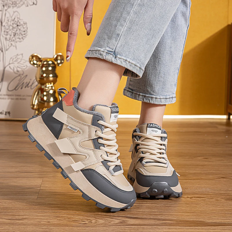 Damen Sportliche Sneakers mit kuscheligem Innenfutter und rutschfester Sohle Heidi Mode - Image 4