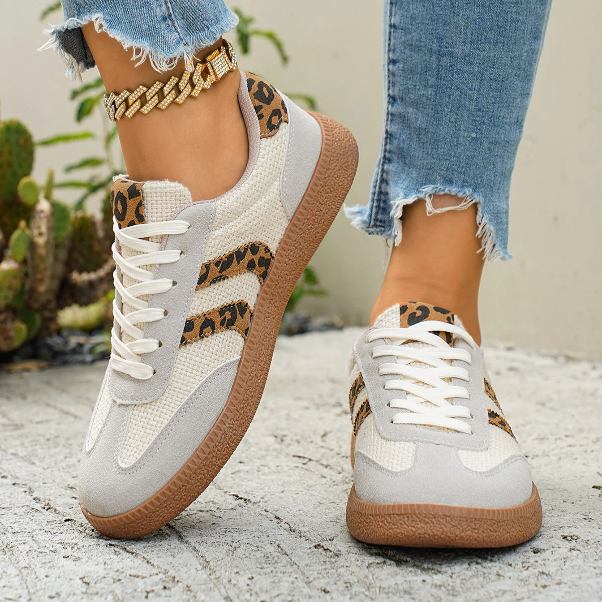 Damen Sportliche Sneakers mit Leoprint-Design und atmungsaktiver Oberflächenstruktur Heidi Mode - Image 3