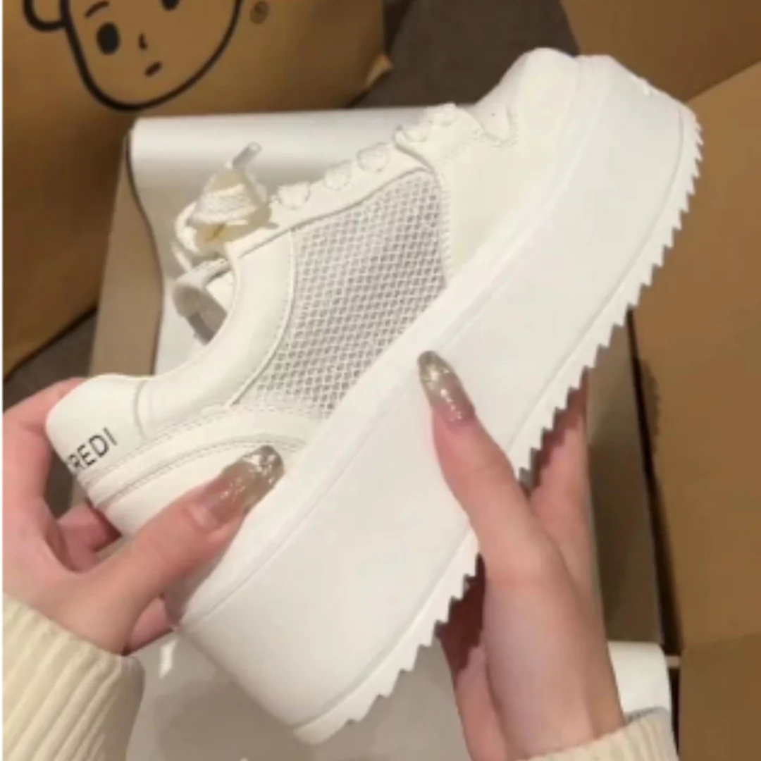 Damen Sportliche Sneakers mit luftdurchlässiger Mesh-Oberfläche und plattenförmiger Sohle Heidi Mode - Image 2