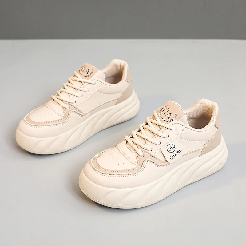 Damen sportliche Sneakers mit luftiger Mesh-Oberfläche und modischem Profil Heidi Mode - Image 2