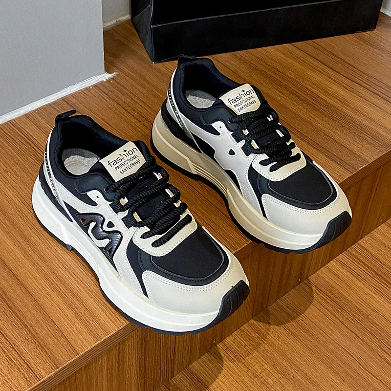 Damen Sportliche Sneakers mit mehrschichtigem Design und dämpfender Laufsohle Heidi Mode - Image 6