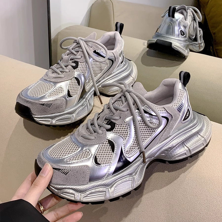 Damen Sportliche Sneakers mit Mesh-Obermaterial und reflektierenden Akzenten Heidi Mode - Image 2