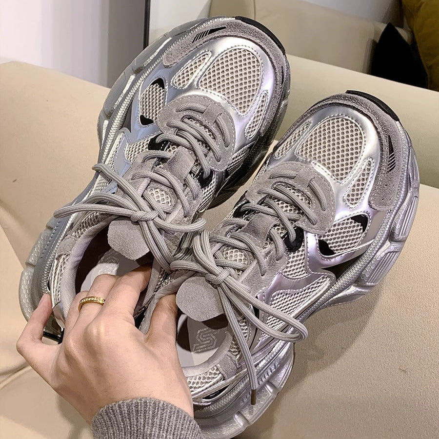 Damen Sportliche Sneakers mit Mesh-Obermaterial und reflektierenden Akzenten Heidi Mode - Image 4