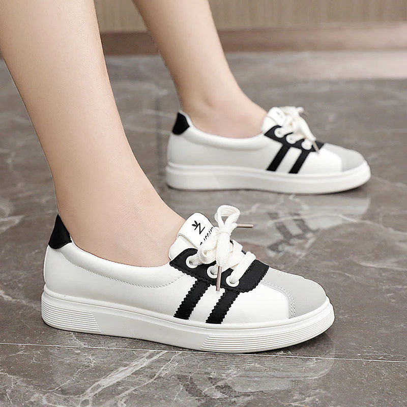Damen Sportliche Sneakers mit metallischen Akzenten und komfortabler Dämpfung Heidi Mode - Image 4