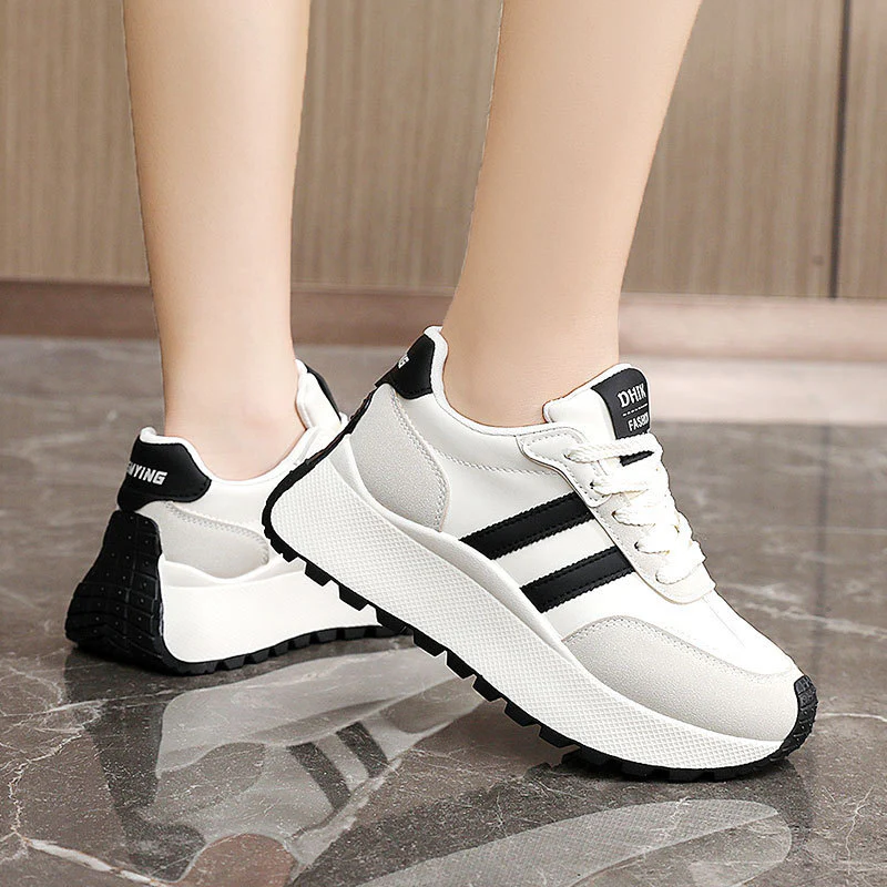 Damen Sportliche Sneakers mit modernem Design und dämpfender Laufsohle Heidi Mode - Image 3