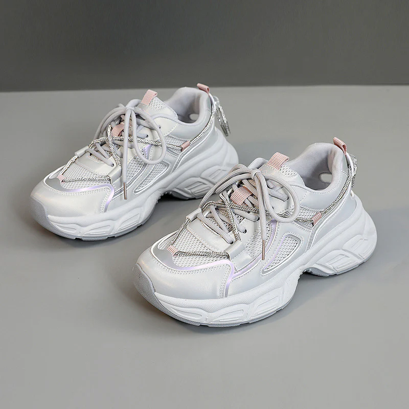 Damen Sportliche Sneakers mit modernem Design und dämpfender Sohle Heidi Mode - Image 7
