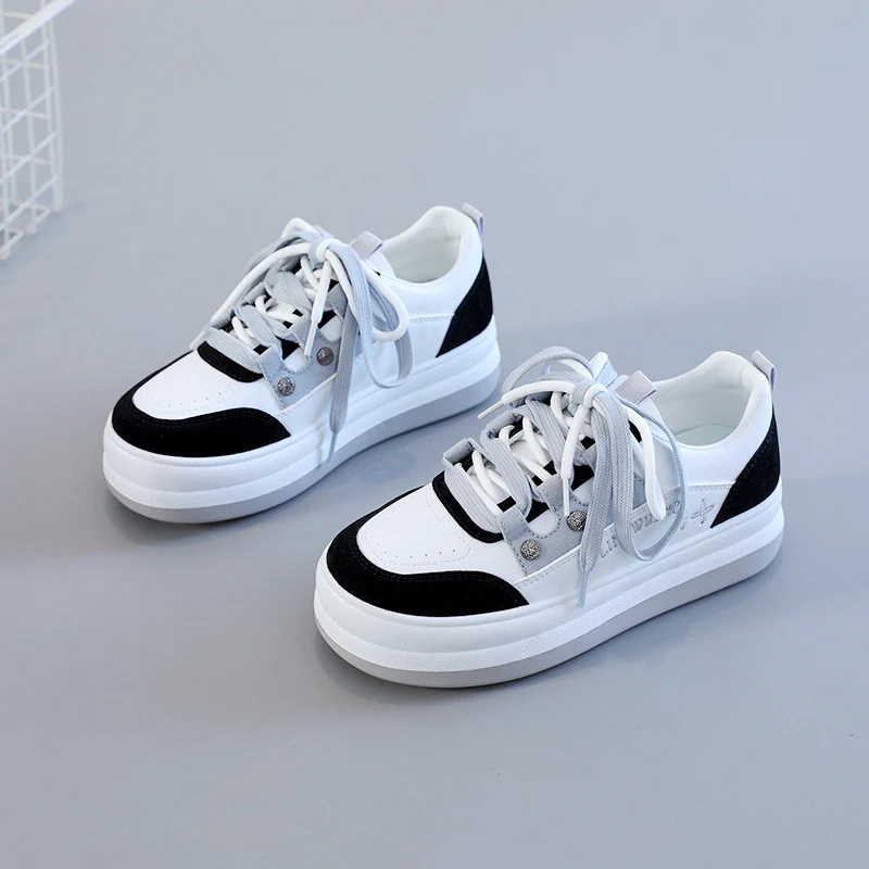Damen Sportliche Sneakers mit modernem Design und eleganten Akzenten Heidi Mode - Image 8