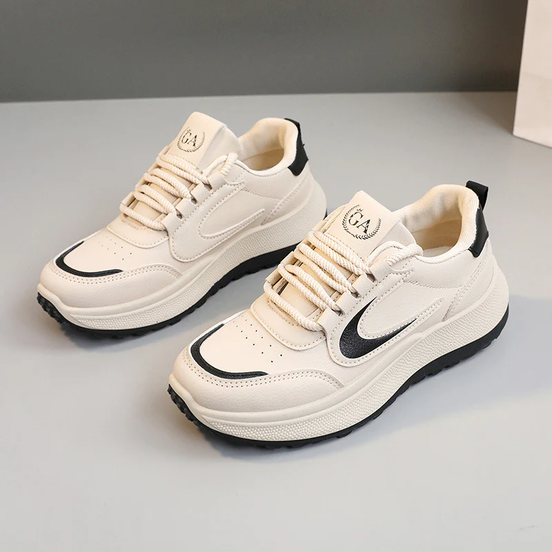 Damen Sportliche Sneakers mit modernem Design und gepolsterter Dämpfung Heidi Mode - Image 6
