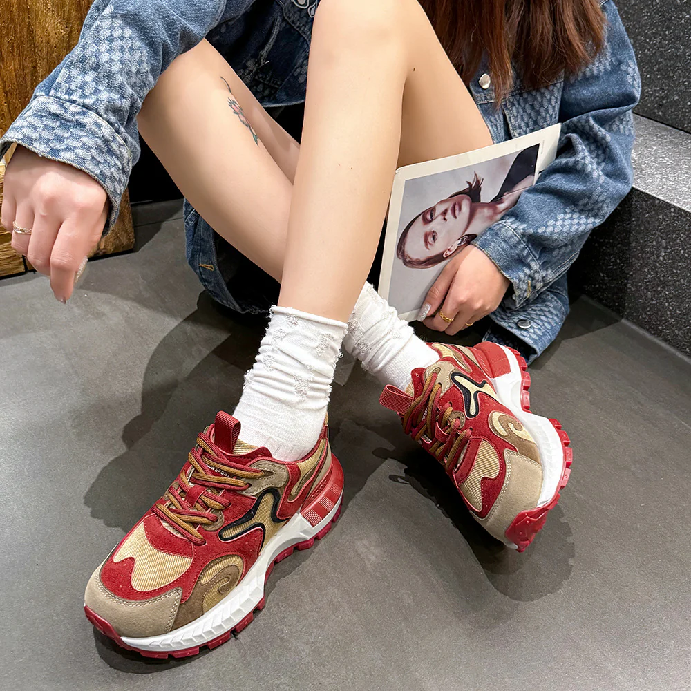 Damen sportliche Sneakers mit modernem Design und robustem Sohlenprofil Heidi Mode - Image 2