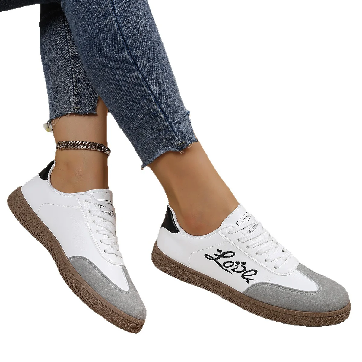 Damen Sportliche Sneakers mit modernem Obermaterial und rutschfester Sohle Heidi Mode - Image 5