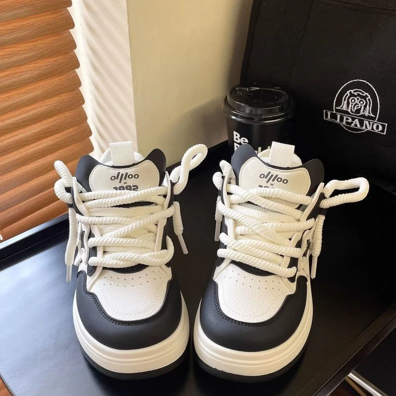 Damen Sportliche Sneakers mit modischem Design und bequemer Dämpfung Heidi Mode - Image 4