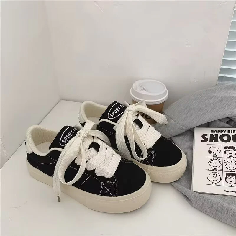 Damen Sportliche Sneakers mit modischem Design und komfortabler Sohle Heidi Mode - Image 2