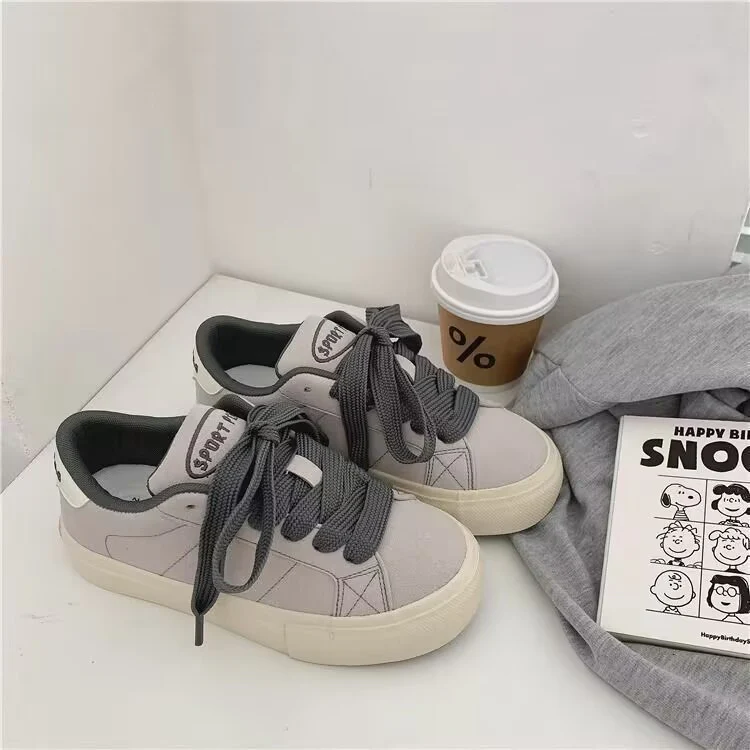 Damen Sportliche Sneakers mit modischem Design und komfortabler Sohle Heidi Mode - Image 3
