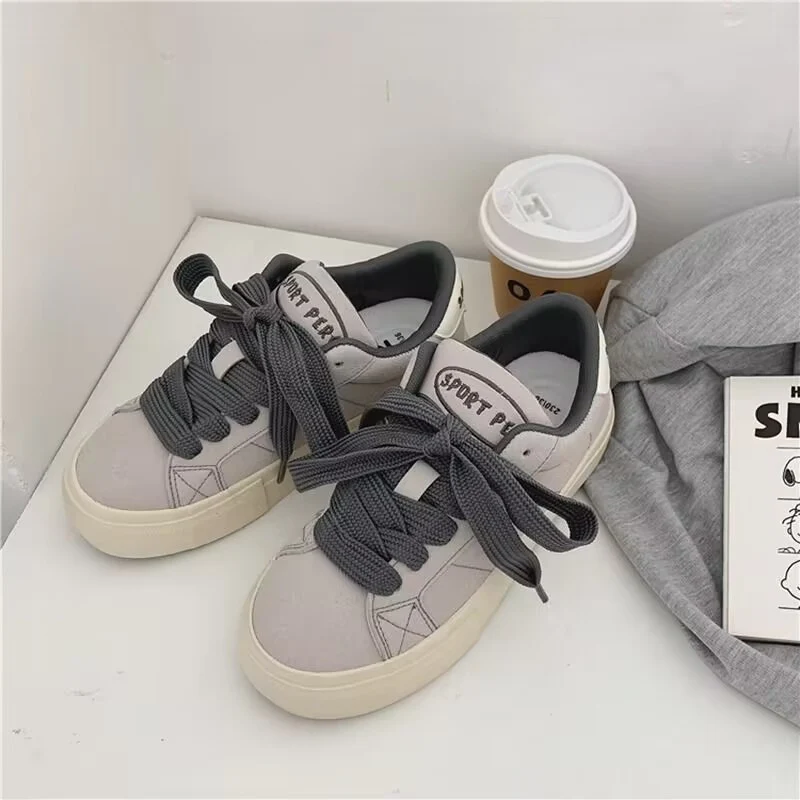 Damen Sportliche Sneakers mit modischem Design und komfortabler Sohle Heidi Mode - Image 8