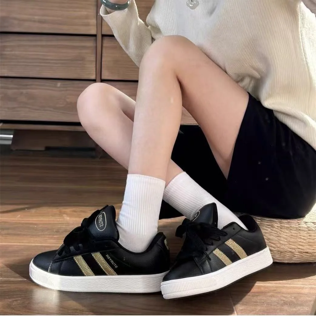 Damen Sportliche Sneakers mit modischem Lederdesign und stabiler Sohle Heidi Mode - Image 3