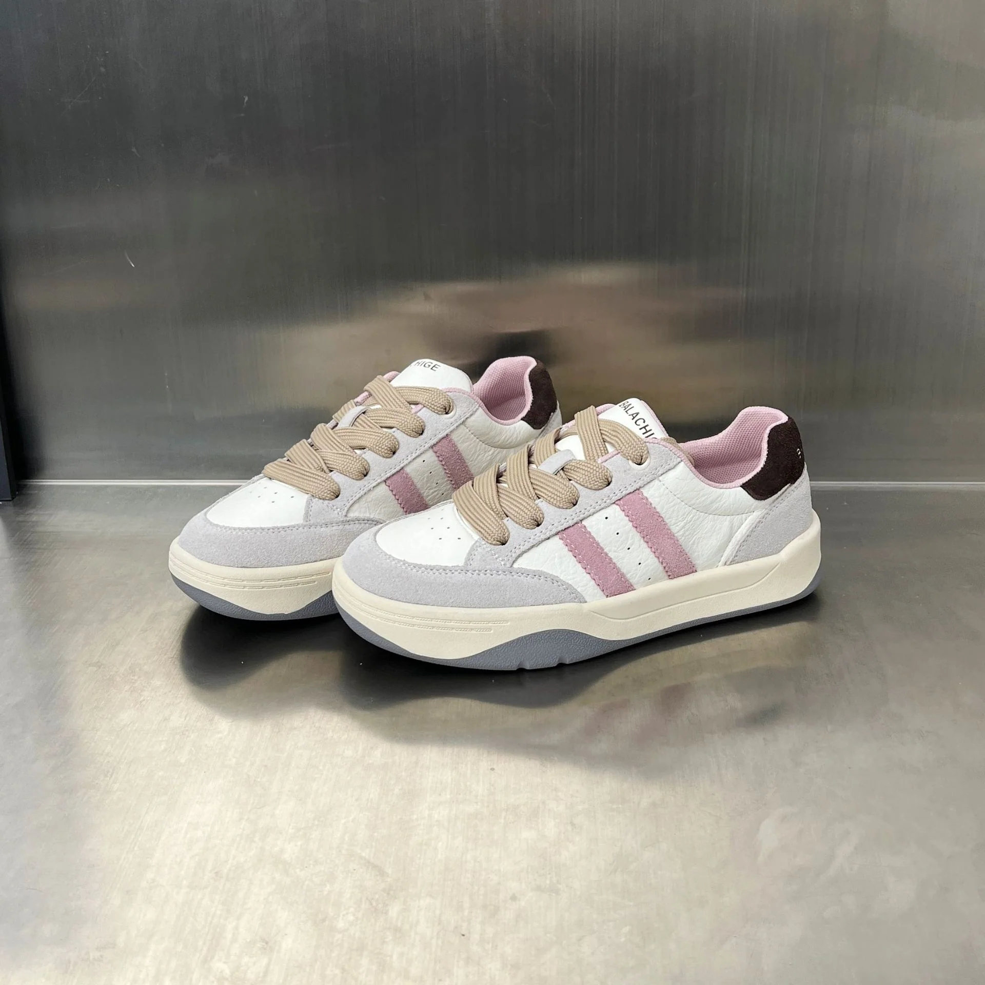 Damen Sportliche Sneakers mit modischem Profil und ergonomischer Dämpfung Heidi Mode - Image 2