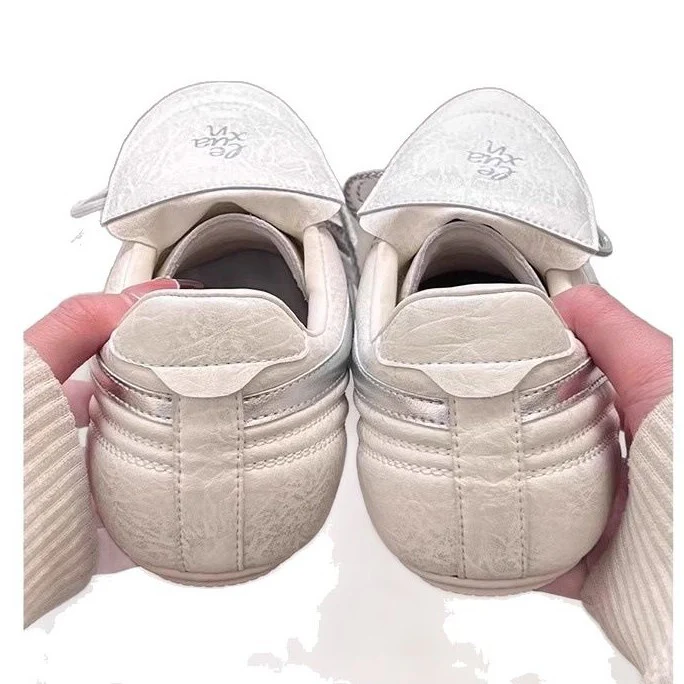 Damen Sportliche Sneakers mit modischen Details und atmungsaktiver Sohle Heidi Mode - Image 5