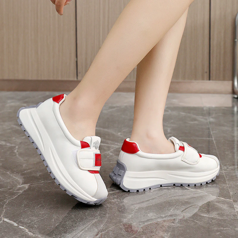 Damen Sportliche Sneakers mit praktischer Klettverschluss-Optik und ergonomischer Sohle Heidi Mode - Image 4