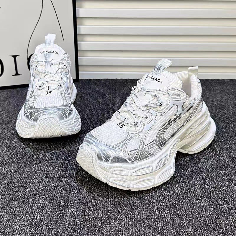 Damen Sportliche Sneakers mit reflektierendem Obermaterial und bequemer Dämpfung Heidi Mode - Image 4