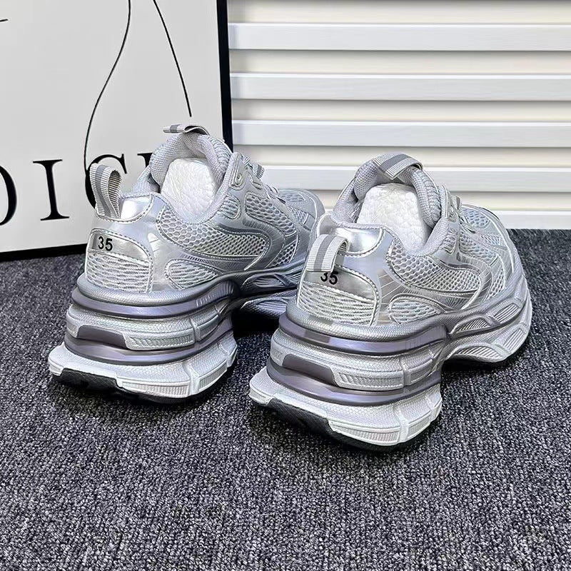 Damen Sportliche Sneakers mit reflektierendem Obermaterial und bequemer Dämpfung Heidi Mode - Image 5