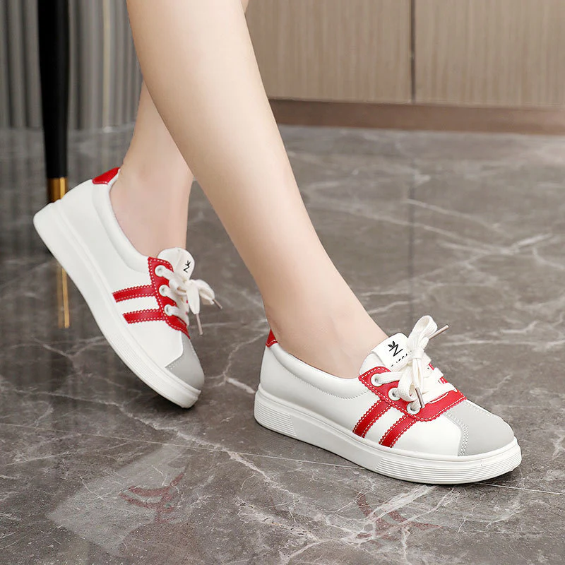 Damen Sportliche Sneakers mit reflektierendem Obermaterial und gepolsterter Innensohle Heidi Mode - Image 4
