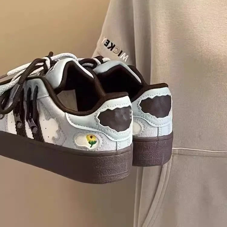 Damen Sportliche Sneakers mit robustem Gummiprofil und atmungsaktiver Oberflächenstruktur Heidi Mode - Image 2