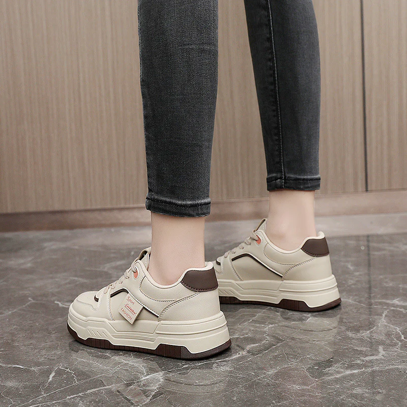 Damen Sportliche Sneakers mit robustem Obermaterial und dämpfendem Sohlenprofil Heidi Mode - Image 3