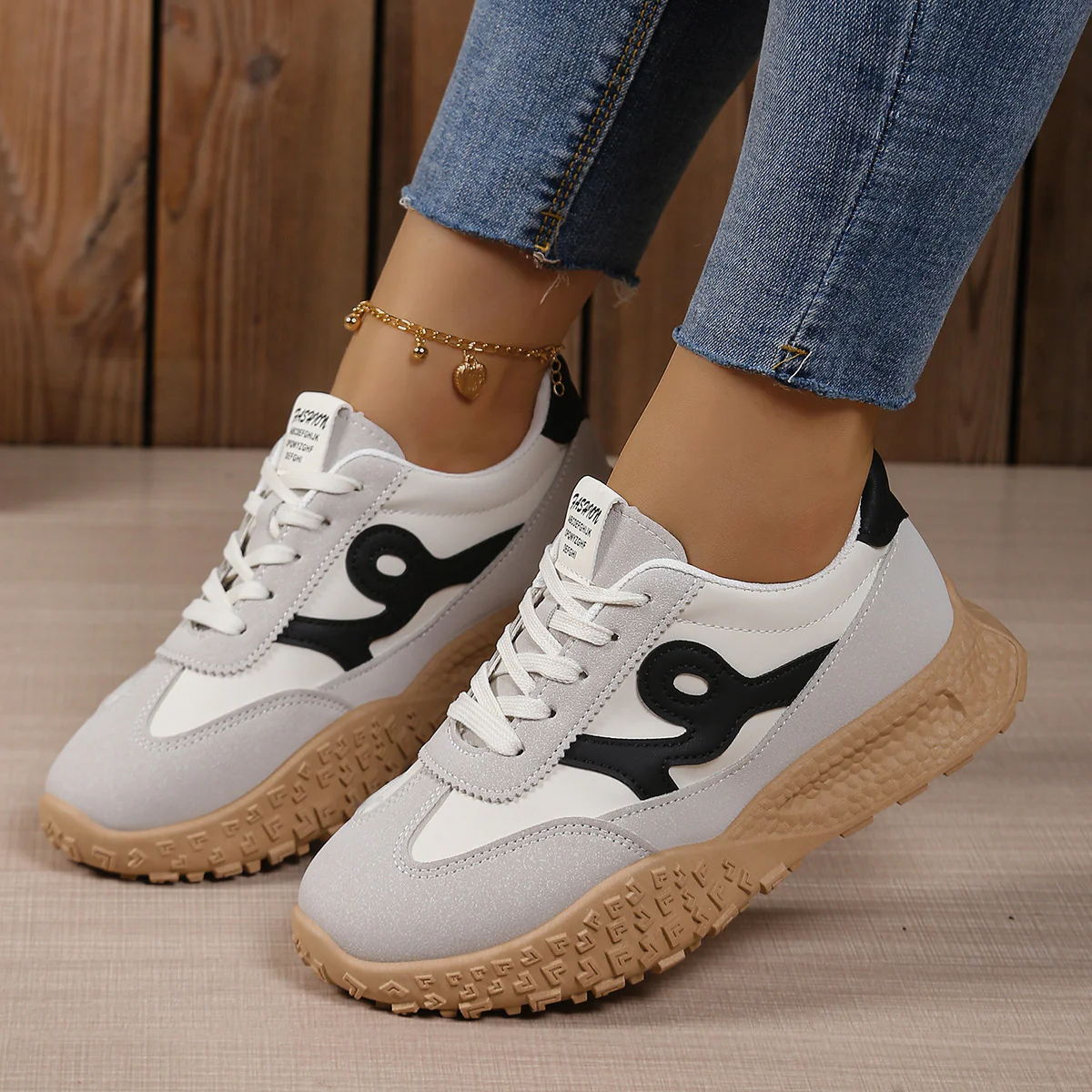 Damen Sportliche Sneakers mit rutschfester Laufsohle Heidi Mode - Image 2