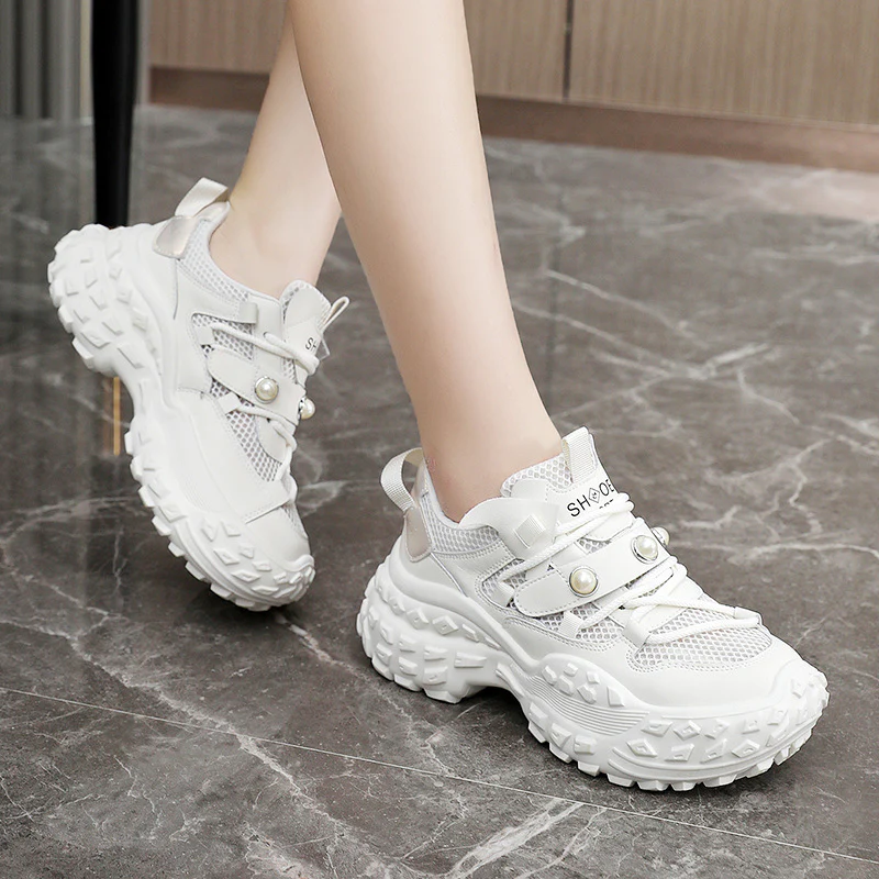 Damen Sportliche Sneakers mit rutschfester Laufsohle und atmungsaktivem Obermaterial Heidi Mode - Image 4