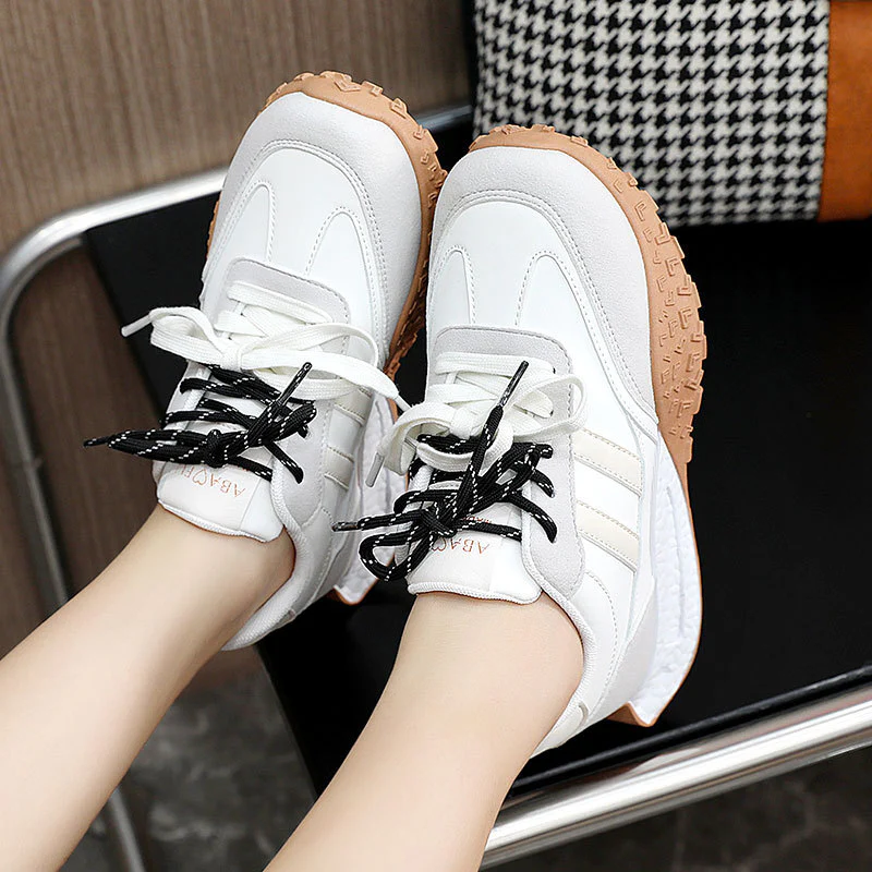 Damen Sportliche Sneakers mit rutschfester Laufsohle und atmungsaktiver Obermaterialstruktur Heidi Mode - Image 4