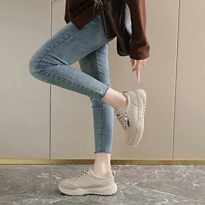 Damen Sportliche Sneakers mit rutschfester Sohle und atmungsaktivem Obermaterial Heidi Mode - Image 4