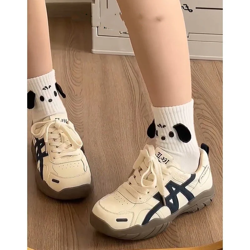 Damen Sportliche Sneakers mit rutschfester Sohle und atmungsaktivem Obermaterial Heidi Mode - Image 2