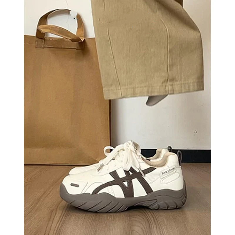 Damen Sportliche Sneakers mit rutschfester Sohle und atmungsaktivem Obermaterial Heidi Mode - Image 7