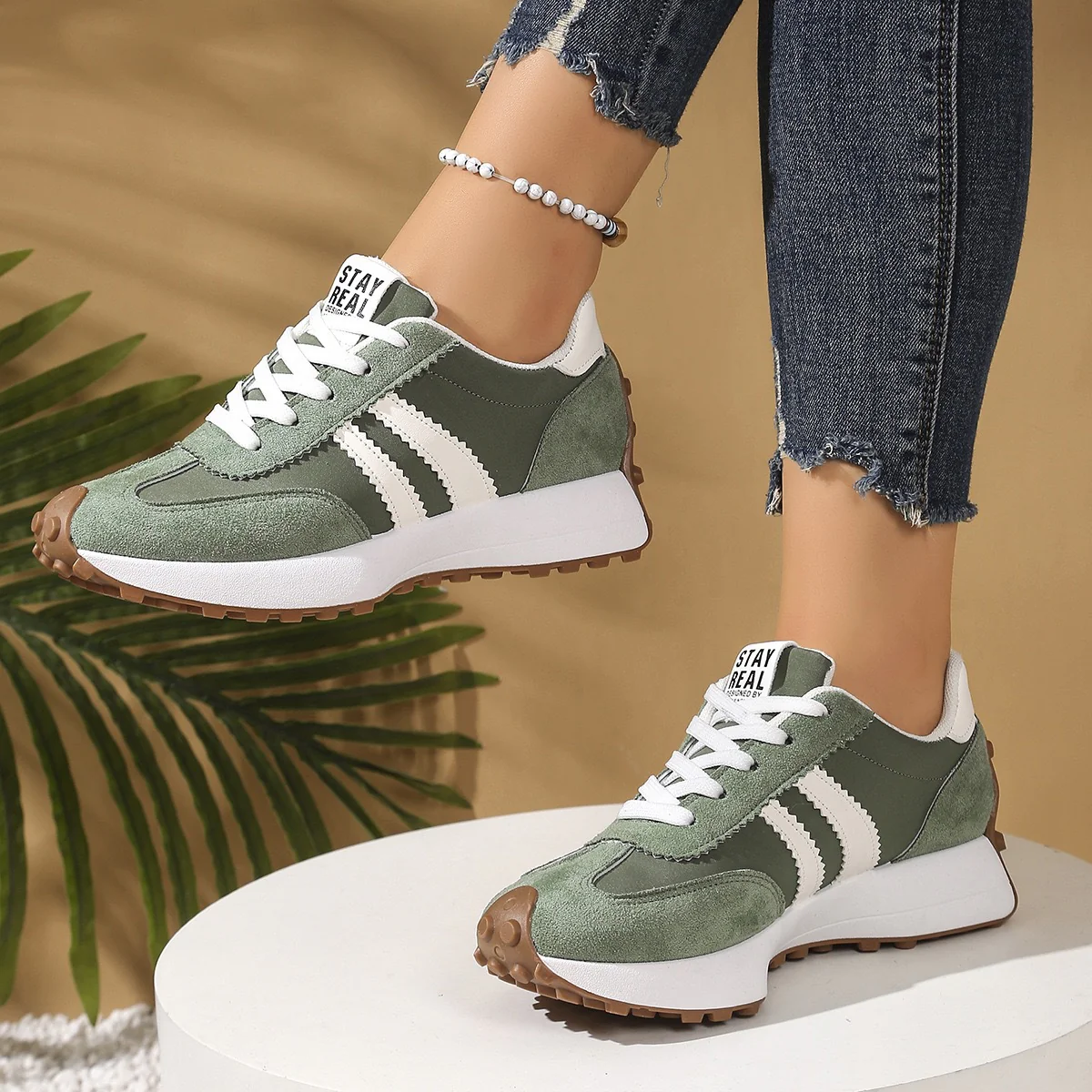 Damen Sportliche Sneakers mit rutschfester Sohle und atmungsaktivem Obermaterial Heidi Mode - Image 3