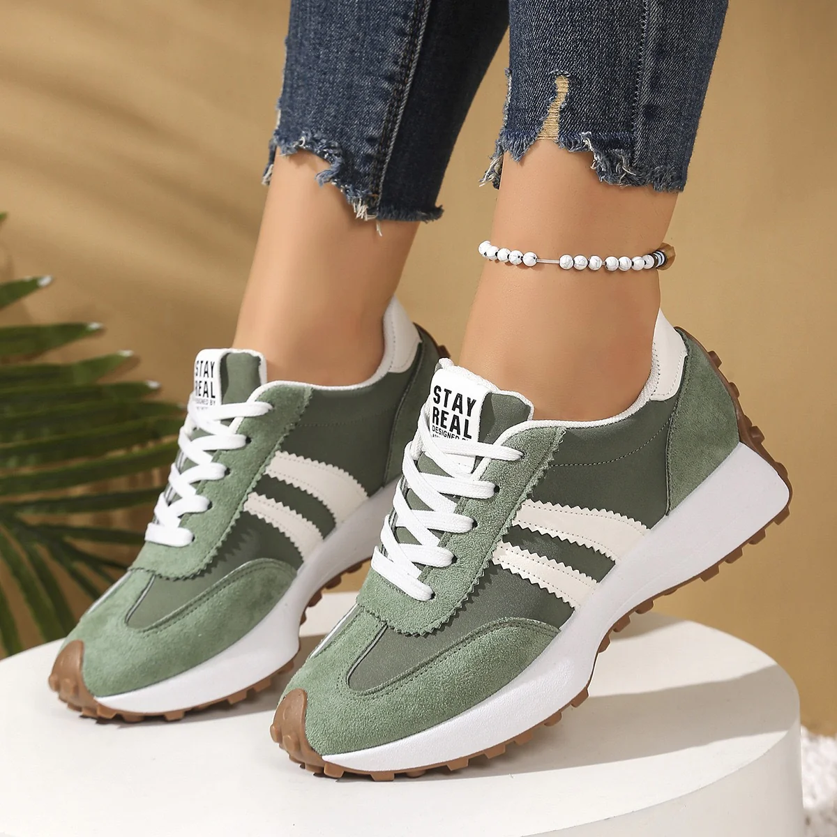 Damen Sportliche Sneakers mit rutschfester Sohle und atmungsaktivem Obermaterial Heidi Mode - Image 7