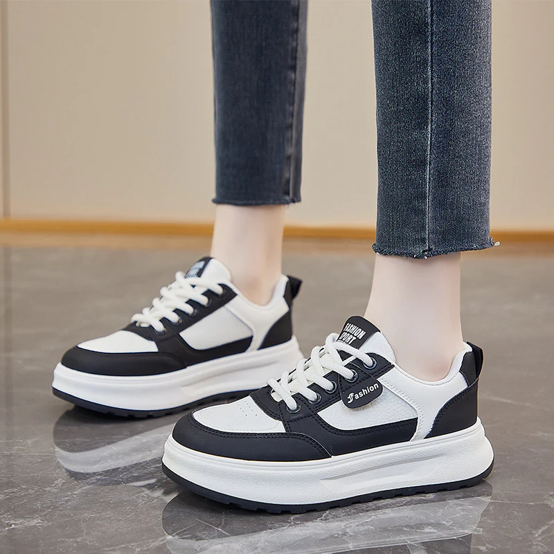Damen sportliche Sneakers mit rutschfester Sohle und atmungsaktiver Konstruktion Heidi Mode - Image 3