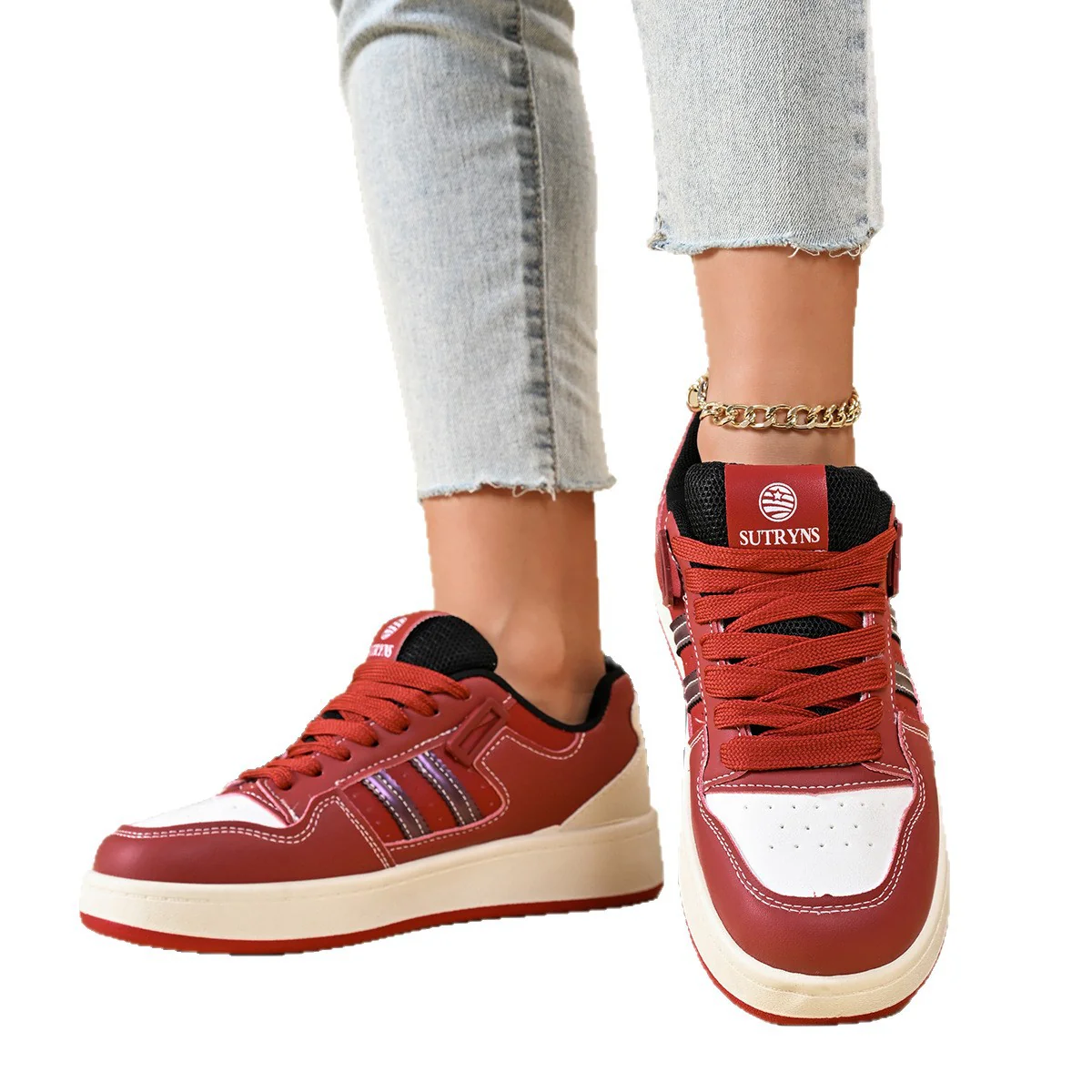 Damen Sportliche Sneakers mit stabiler Laufsohle und modischen Akzenten Heidi Mode - Image 5