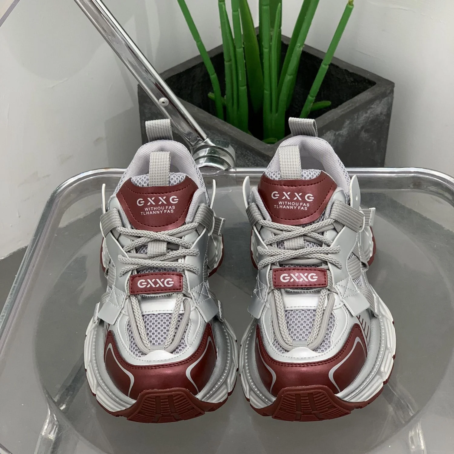 Damen Sportliche Sneakers mit strapazierfähigem Mesh-Obermaterial und innovativer Dämpfungstechnologie Heidi Mode - Image 2