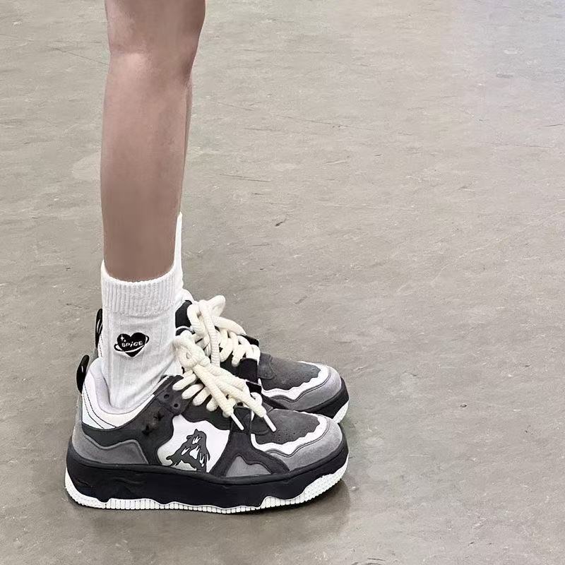 Damen Sportliche Sneakers mit strapazierfähigem Obermaterial und ergonomischer Dämpfung Heidi Mode - Image 2